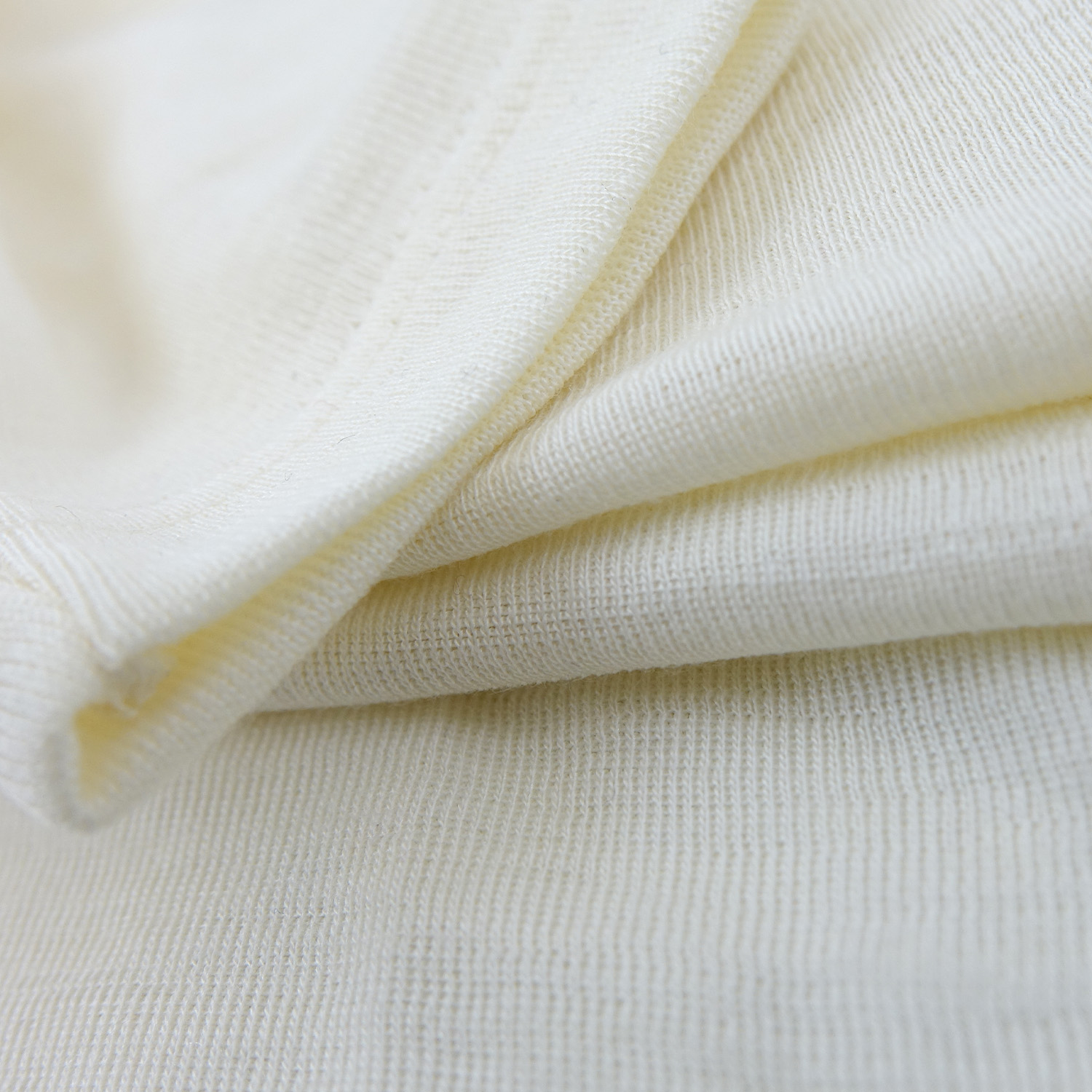 Cosilana Damen-Unterhemd (ohne Arm) aus Wolle/Seide